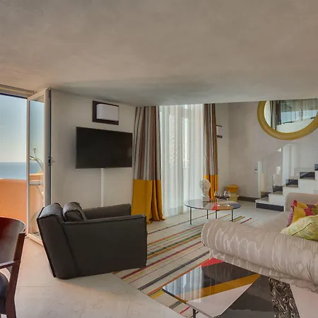 Punta Tragara فندق 5*