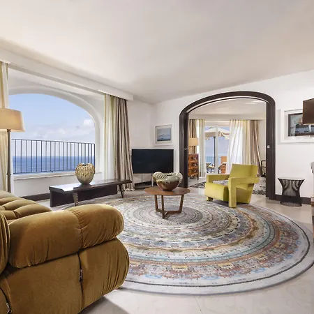 Punta Tragara فندق كابري