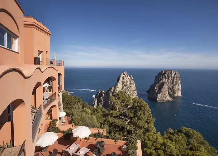 ホテル Punta Tragara 5*