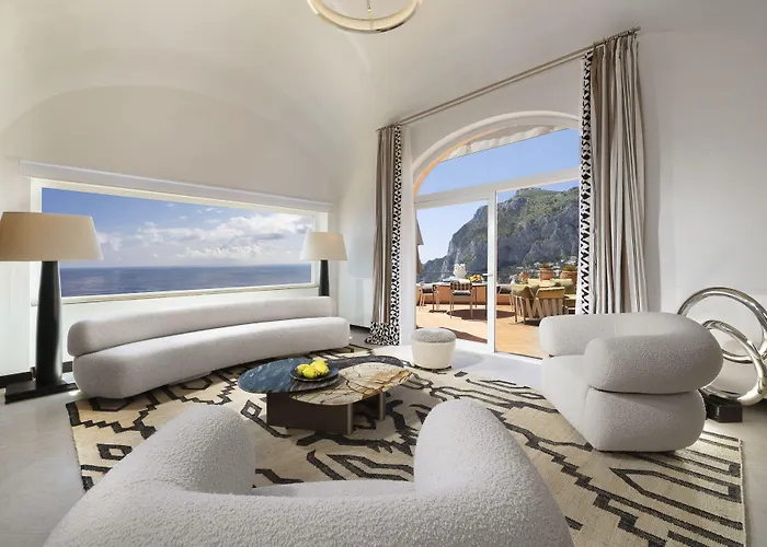 Punta Tragara ホテル カプリ