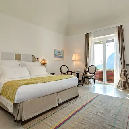 Punta Tragara 5*