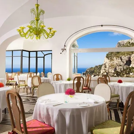 Punta Tragara 5*