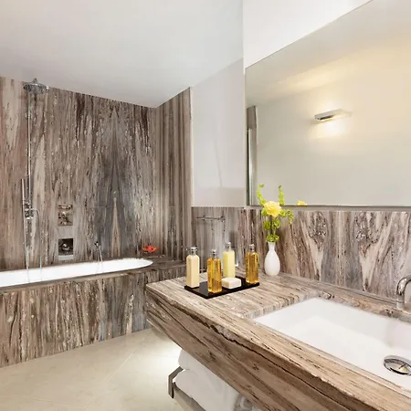 Punta Tragara Hotell