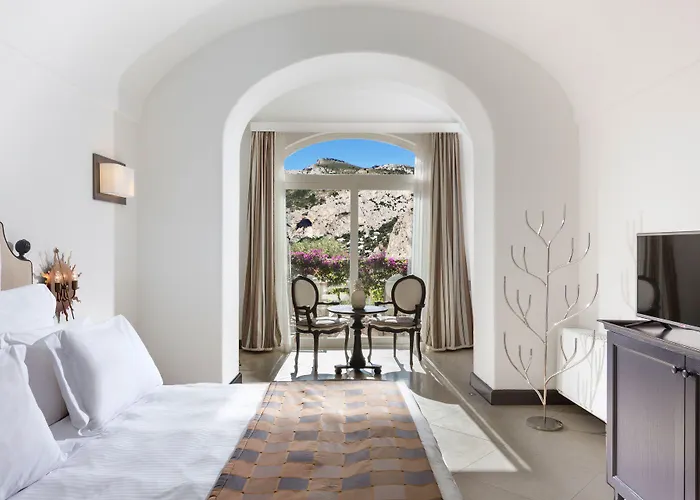 Punta Tragara 5* Капри